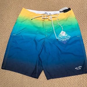 NWT! Hollister multi-color classic fit board short/bathing suit sz 30w Inseam 8”